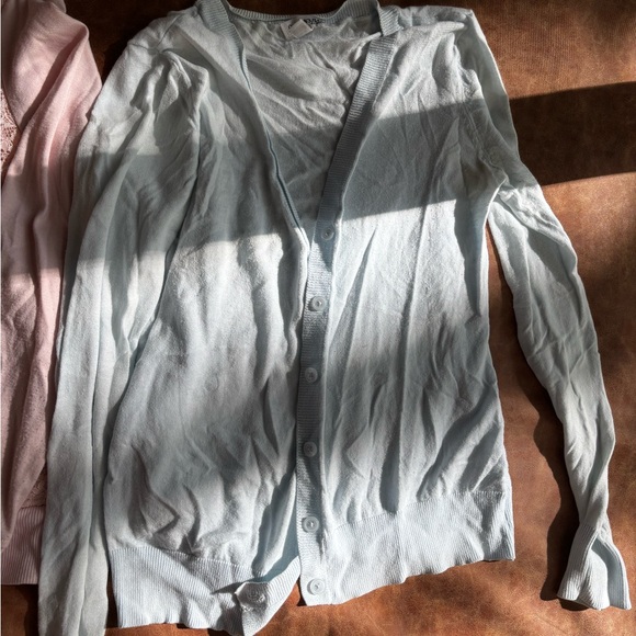 Sweater bundle - Picture 2 of 3